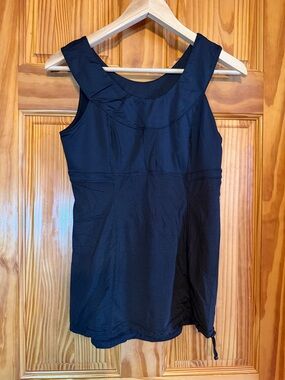 Lululemon Elevate Cinch Waist Tank Top Scoop Neck Black Gray Stripe Women’s Sz 6